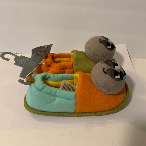 NEW Disney Zootopia KIDS Slippers Size 9/10 - Picture 2 of 5